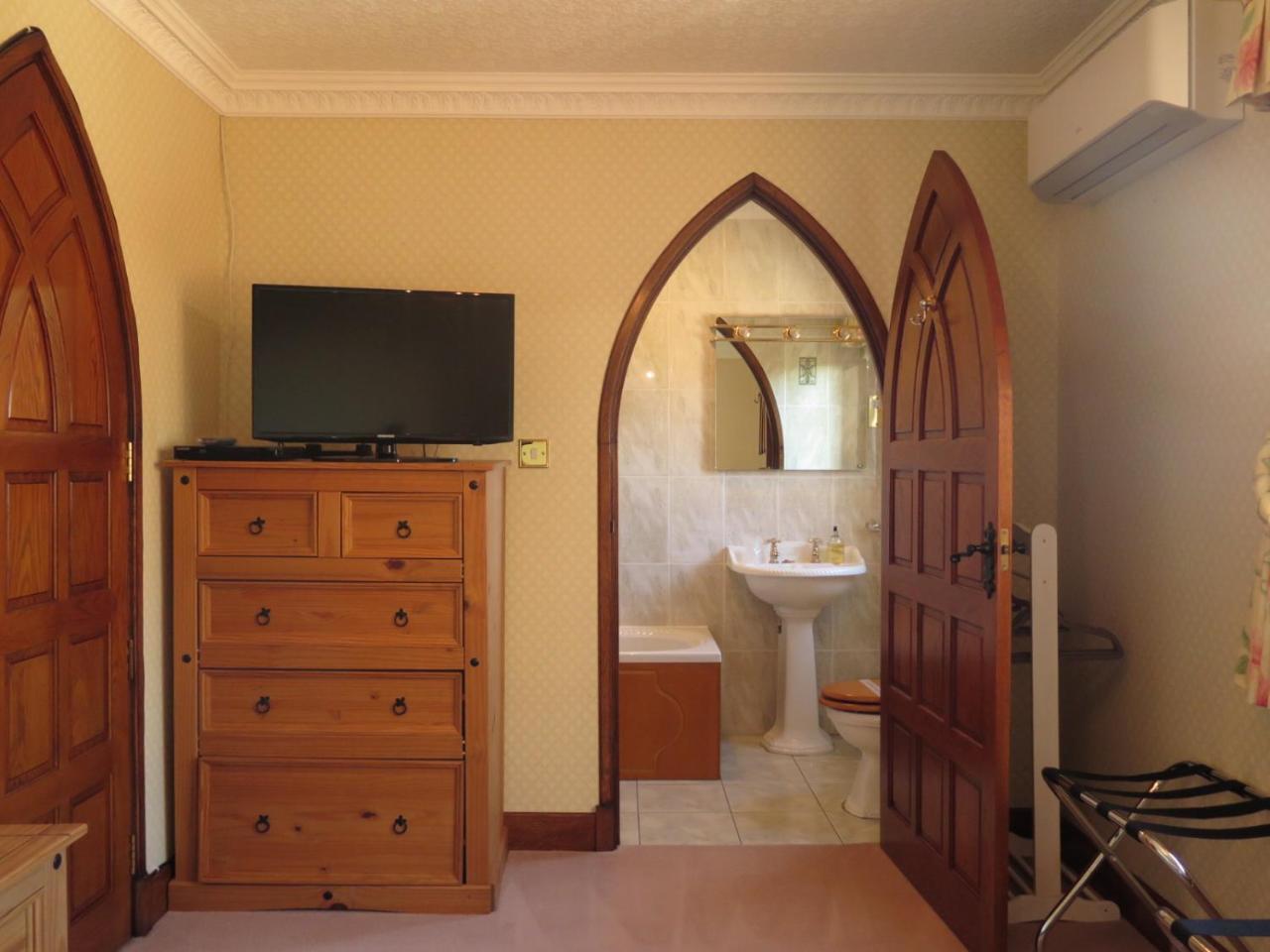 Bed & Breakfast Swallowdale Spa B&B
