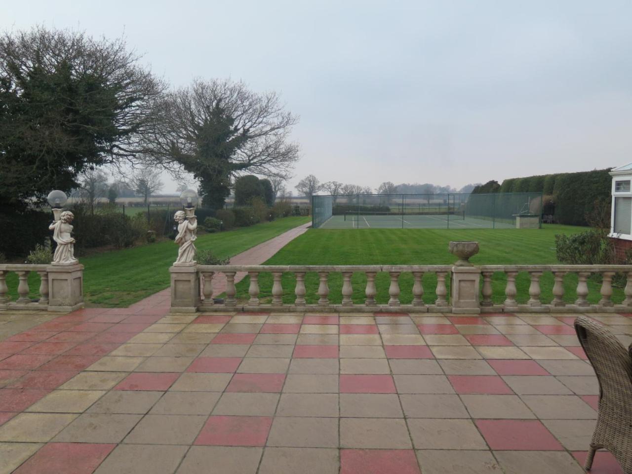 Swallowdale Spa B&B 4*