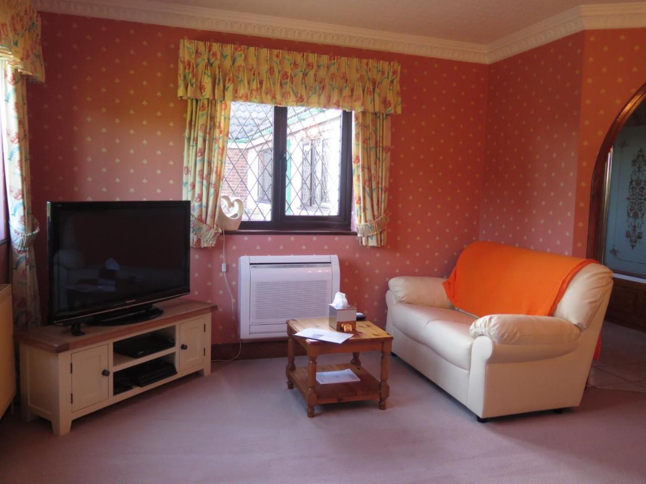 Swallowdale Spa B&B 4*