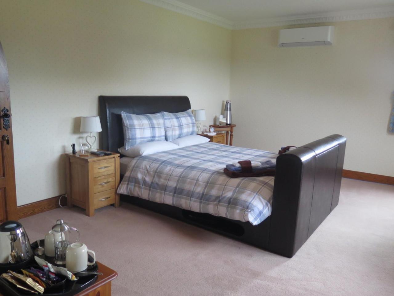 Bed & Breakfast Swallowdale Spa B&B Norwich